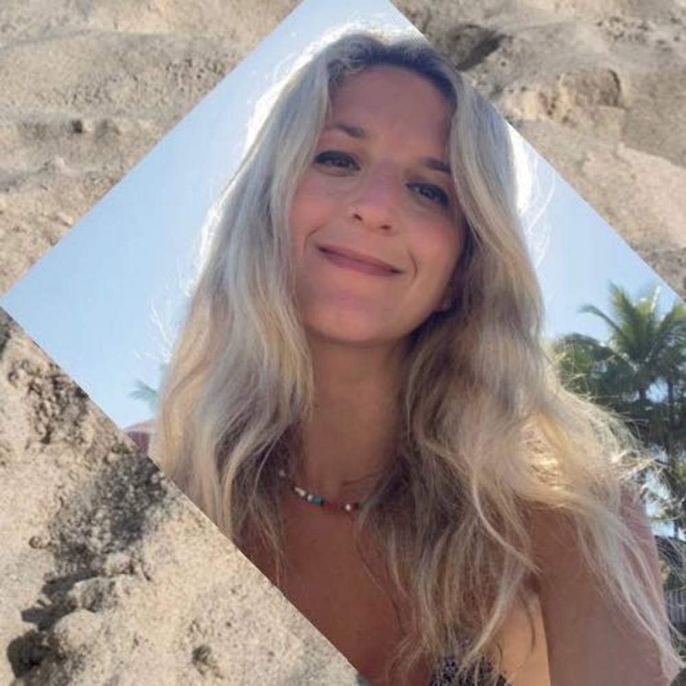 Meet your Posher, Marina